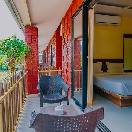 The Oak Woods Hotel Mahābaleshwar Екстериор снимка