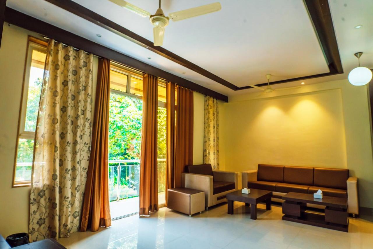The Oak Woods Hotel Mahābaleshwar Екстериор снимка